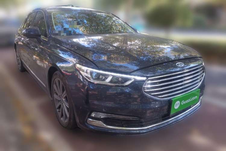 Used Ford Taurus 2019 EcoBoost 245 Premium Edition Front Right 45 Deg