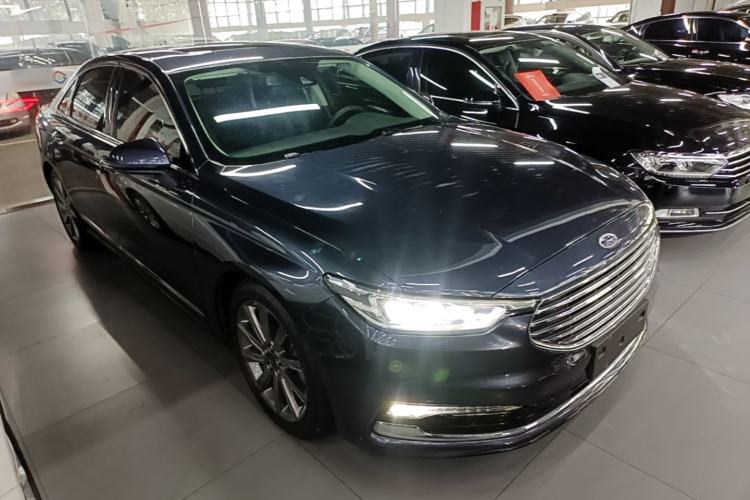 Used Ford Taurus 2019 EcoBoost 245 Premium Edition Front Right 45 Deg