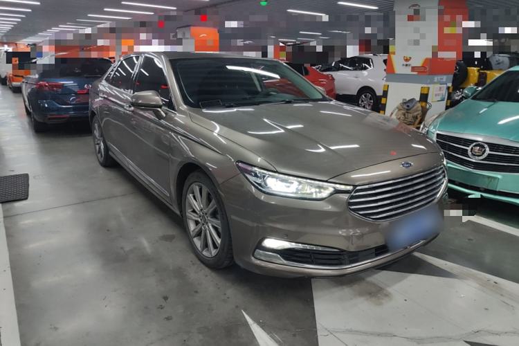 Used Ford Taurus 2019 EcoBoost 245 Premium Edition Front Right 45 Deg