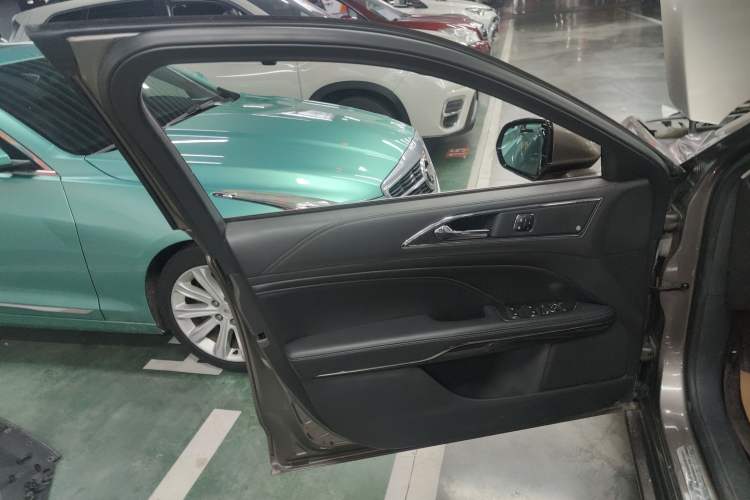 Used Ford Taurus 2019 EcoBoost 245 Premium Edition Left Front Door Interior