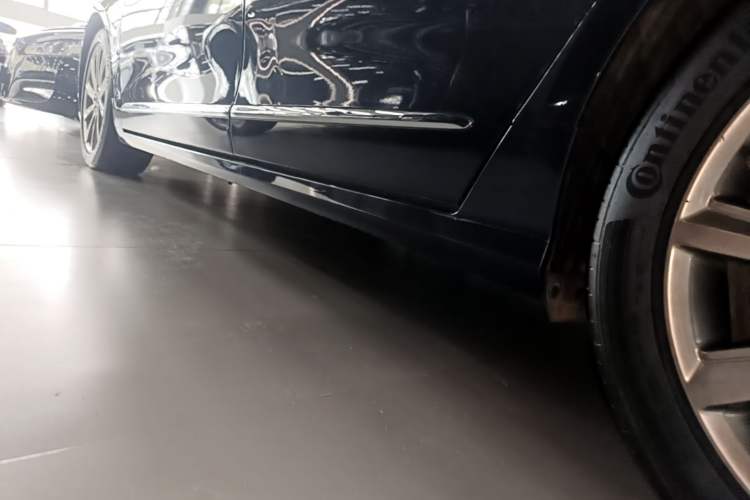 Used Ford Taurus 2019 EcoBoost 245 Premium Edition Left Side Sill