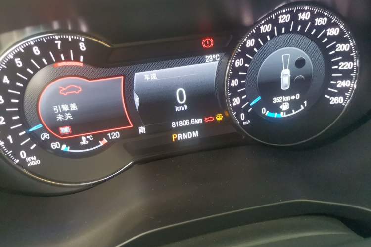 Used Ford Taurus 2019 EcoBoost 245 Premium Edition Odometer Close Up