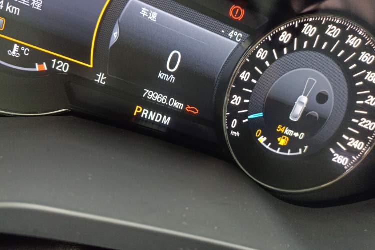 Used Ford Taurus 2019 EcoBoost 245 Premium Edition Odometer Close Up