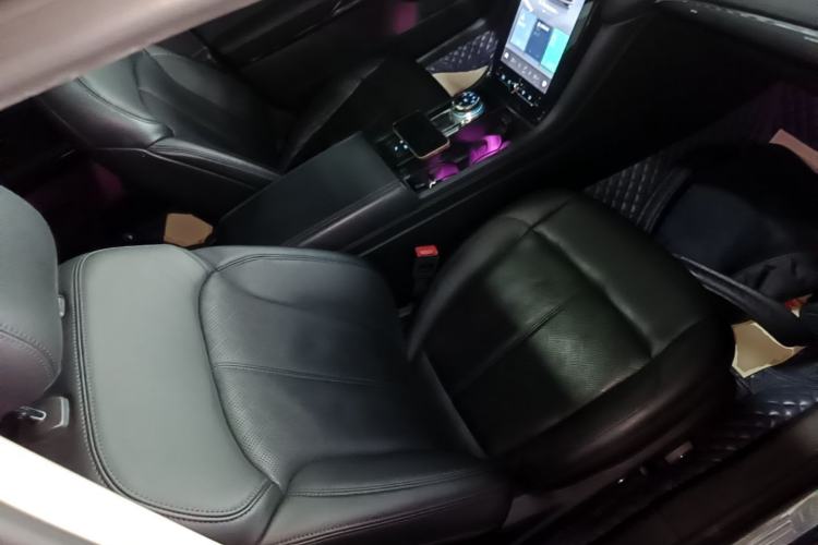 Used Ford Taurus 2019 EcoBoost 245 Premium Edition Right Front Seat