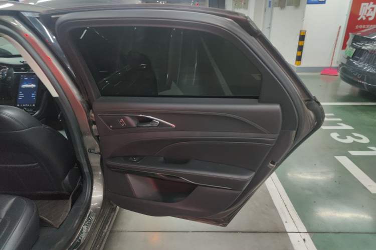 Used Ford Taurus 2019 EcoBoost 245 Premium Edition Right Rear Door Interior