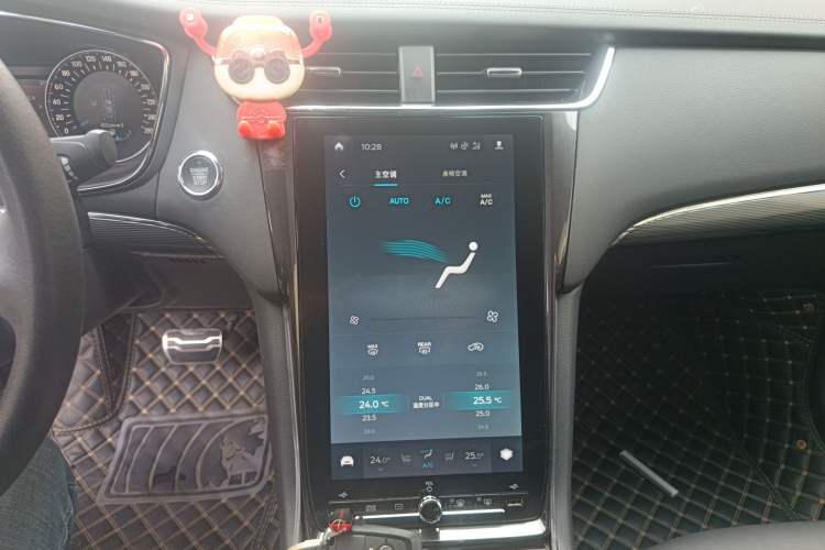 Used Ford Taurus 2019 EcoBoost 245 Premium Edition Audio And AC Panel