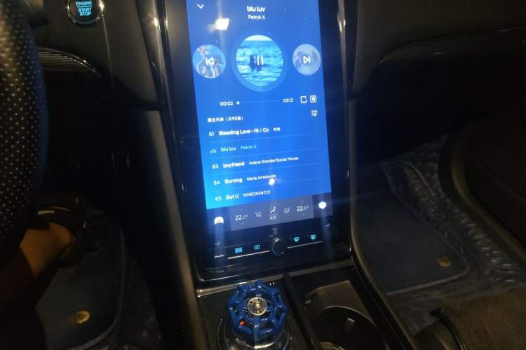 Used Ford Taurus 2019 EcoBoost 245 Premium Edition Audio And AC Panel