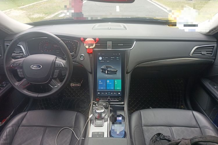 Used Ford Taurus 2019 EcoBoost 245 Premium Edition Center Console