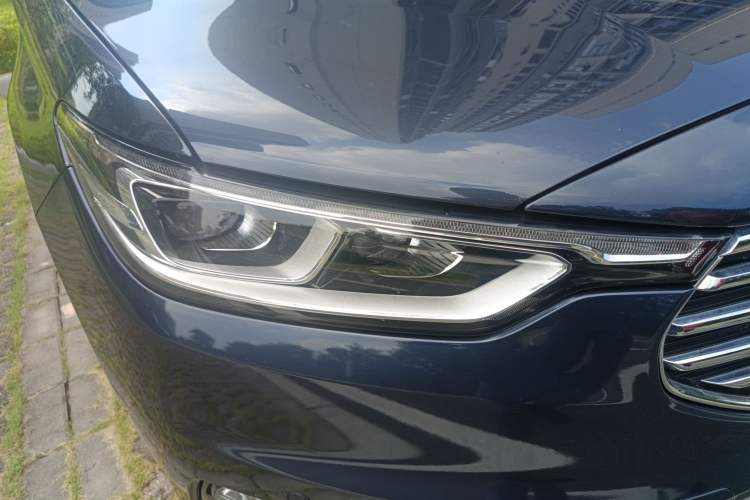 Used Ford Taurus 2019 EcoBoost 245 Premium Edition Right Front Headlight