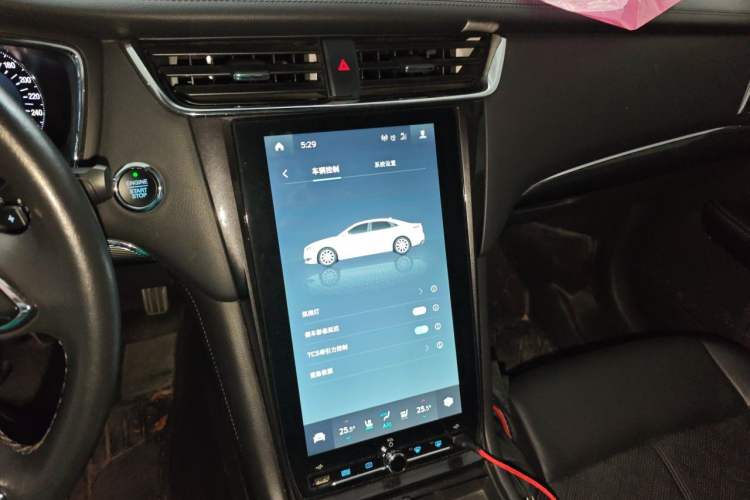 Used Ford Taurus 2019 EcoBoost 245 Premium Edition Audio And AC Panel