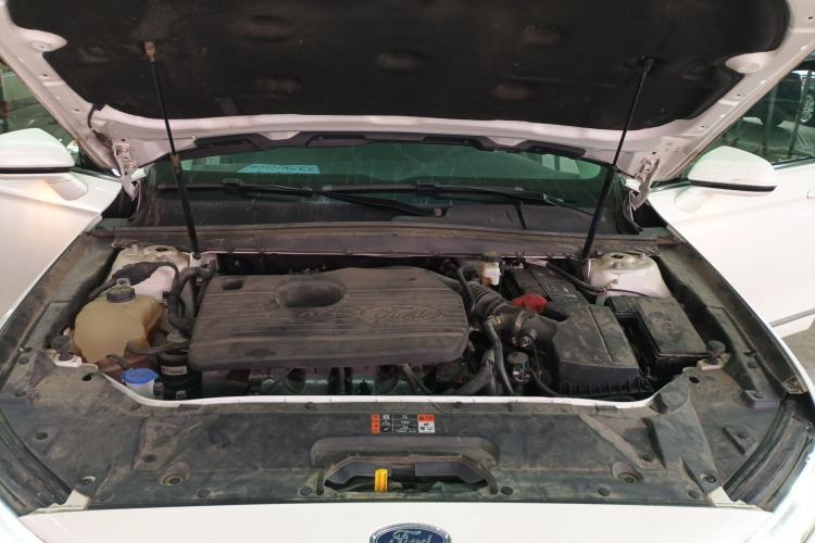 Used Ford Taurus 2019 EcoBoost 245 Premium Edition Engine Bay