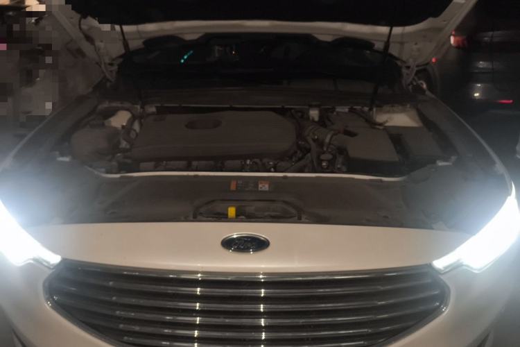 Used Ford Taurus 2019 EcoBoost 245 Premium Edition Engine Bay