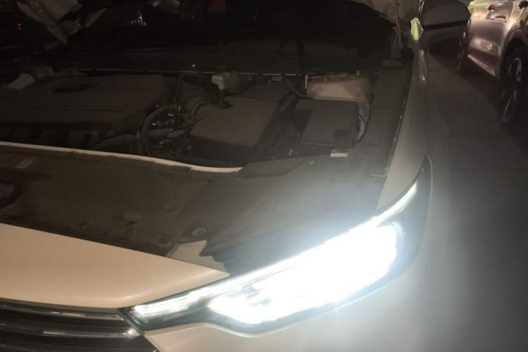 Used Ford Taurus 2019 EcoBoost 245 Premium Edition Engine Bay Left