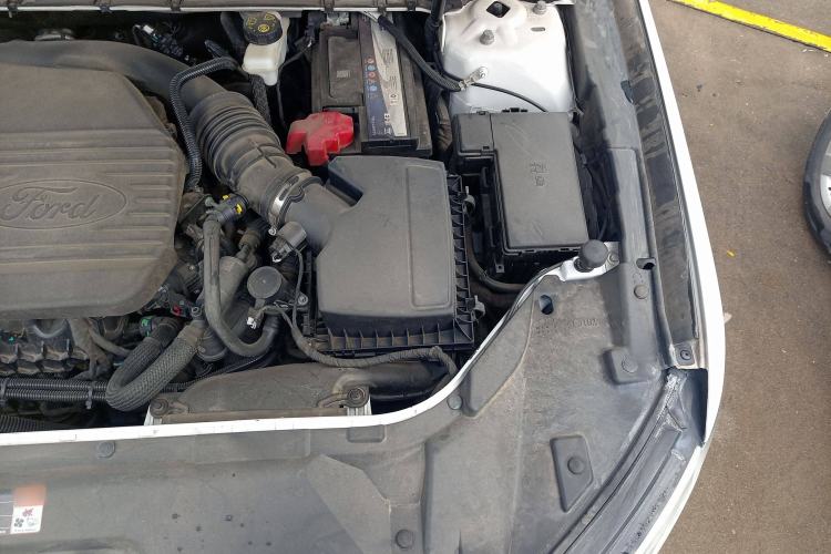 Used Ford Taurus 2019 EcoBoost 245 Premium Edition Engine Bay Left
