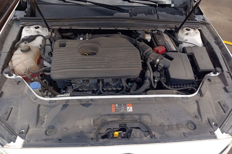 Used Ford Taurus 2019 EcoBoost 245 Premium Edition Engine Bay