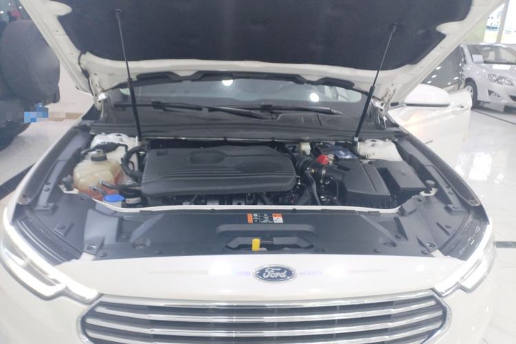 Used Ford Taurus 2019 EcoBoost 245 Premium Edition Engine Bay