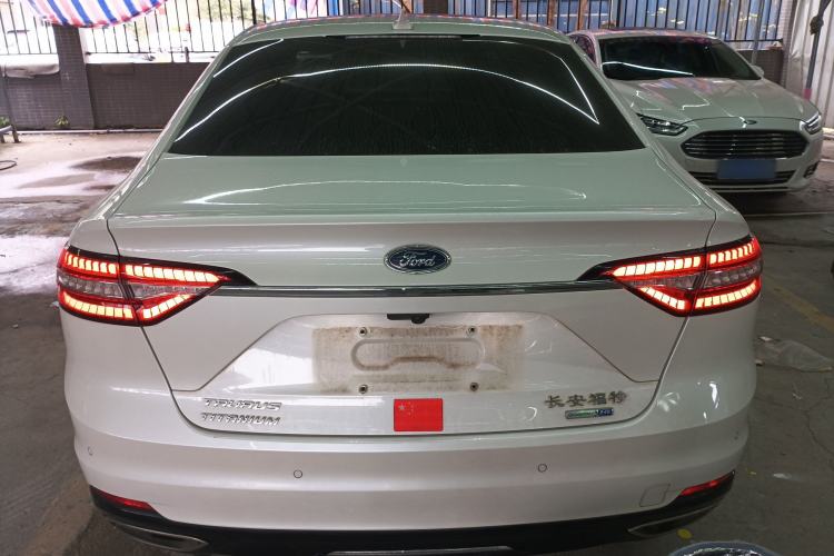 Used Ford Taurus 2019 EcoBoost 245 Premium Edition Exterior 4