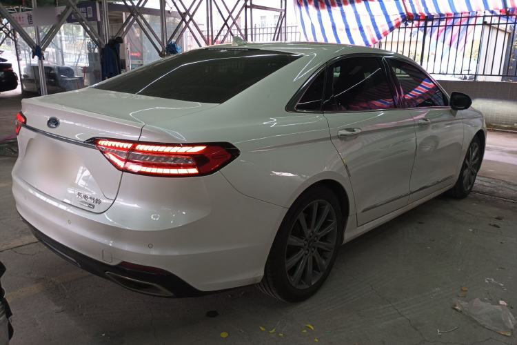 Used Ford Taurus 2019 EcoBoost 245 Premium Edition Exterior 5