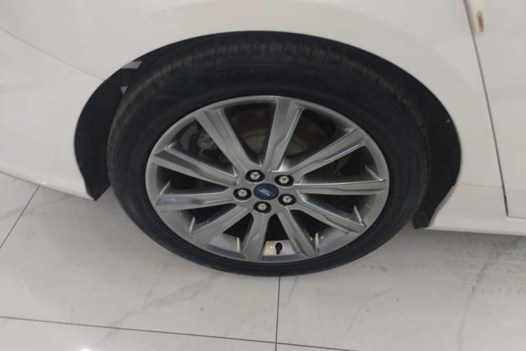 Used Ford Taurus 2019 EcoBoost 245 Premium Edition Exterior 5