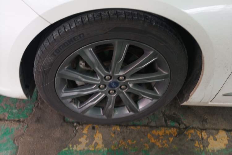 Used Ford Taurus 2019 EcoBoost 245 Premium Edition Exterior 7