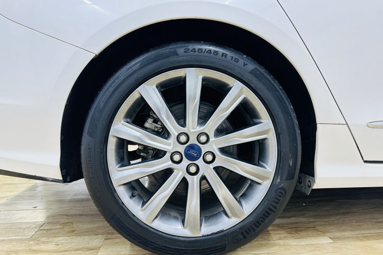 Used Ford Taurus 2019 EcoBoost 245 Premium Edition Exterior 8