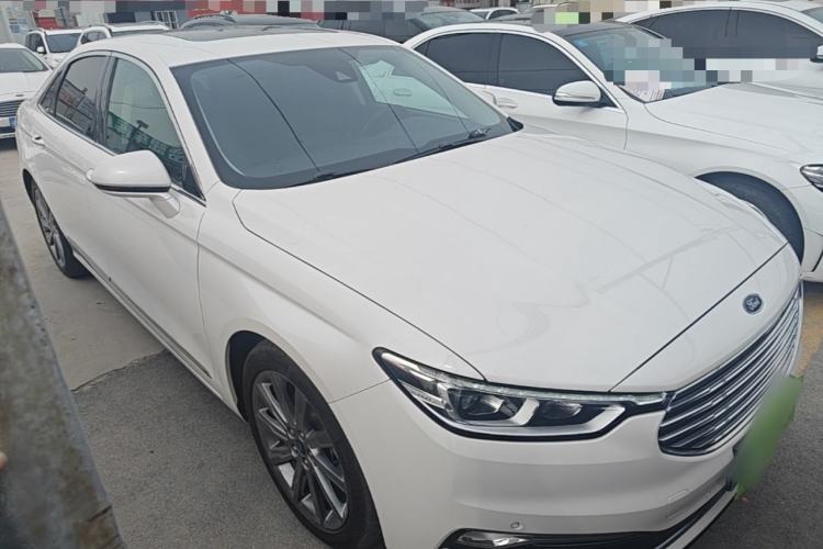 Used Ford Taurus 2019 EcoBoost 245 Premium Edition Front Right 45 Deg