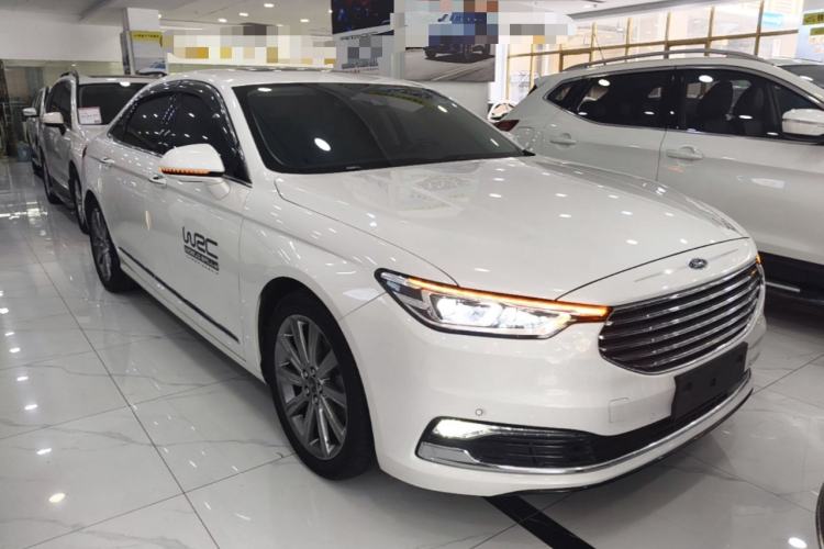 Used Ford Taurus 2019 EcoBoost 245 Premium Edition Front Right 45 Deg