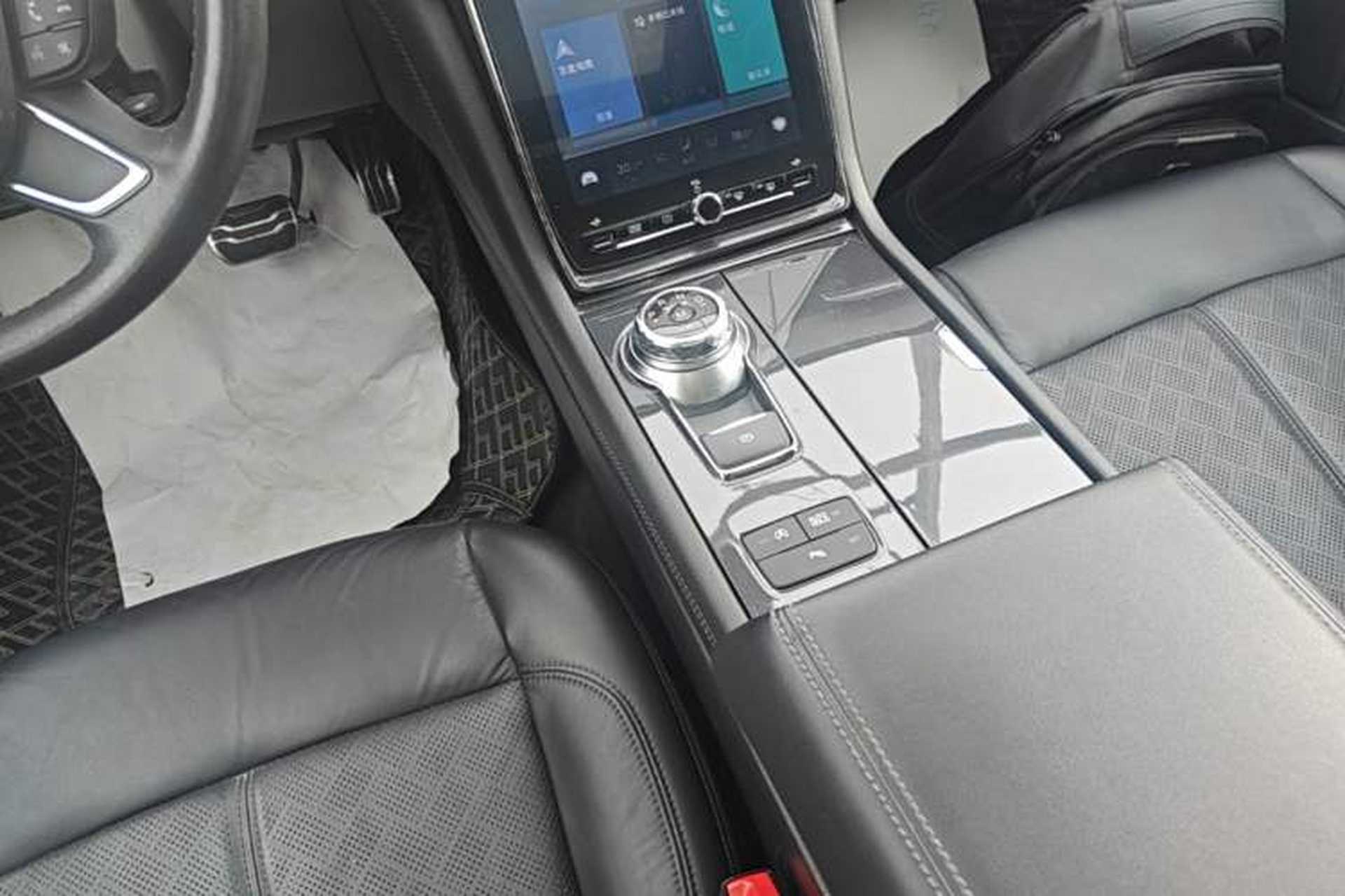 Used Ford Taurus 2019 EcoBoost 245 Premium Edition Gear Lever