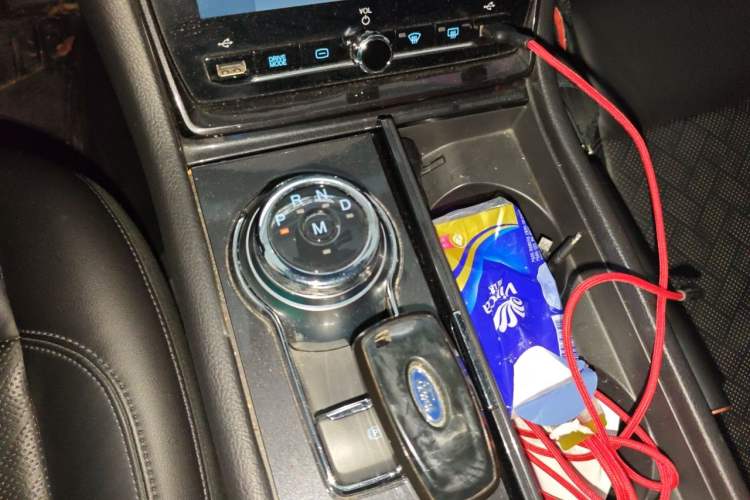 Used Ford Taurus 2019 EcoBoost 245 Premium Edition Gear Lever