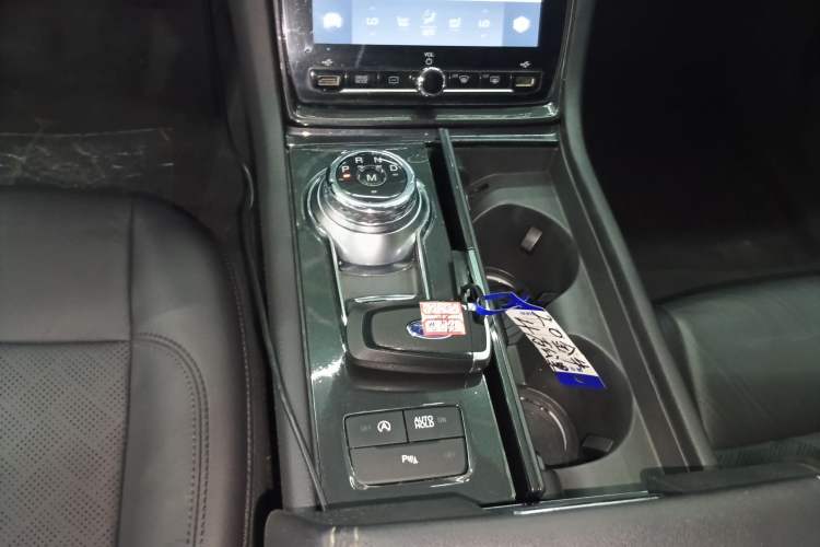 Used Ford Taurus 2019 EcoBoost 245 Premium Edition Gear Lever