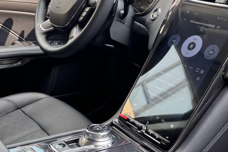 Used Ford Taurus 2019 EcoBoost 245 Premium Edition Gear Lever