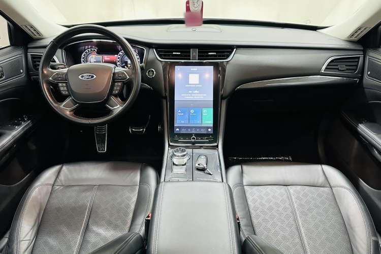 Used Ford Taurus 2019 EcoBoost 245 Premium Edition Interior 2