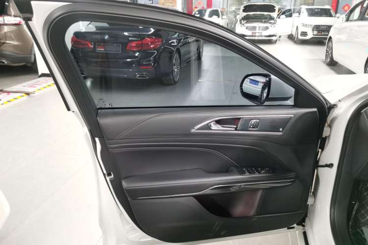 Used Ford Taurus 2019 EcoBoost 245 Premium Edition Left Front Door Interior
