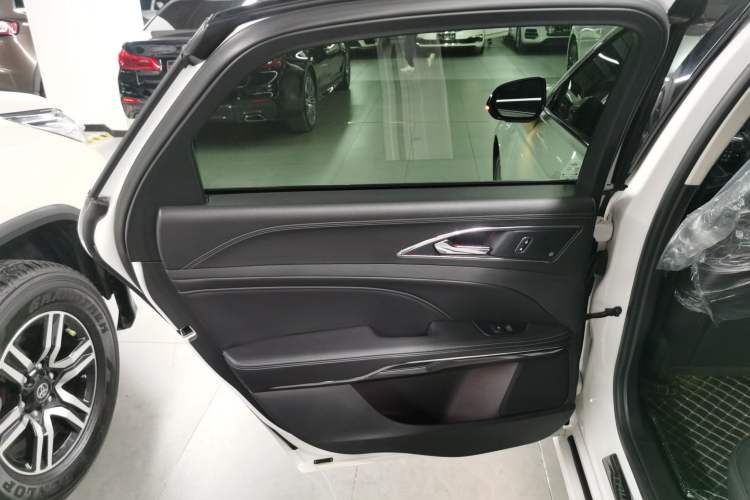 Used Ford Taurus 2019 EcoBoost 245 Premium Edition Left Rear Door Interior