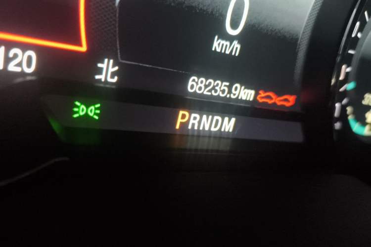 Used Ford Taurus 2019 EcoBoost 245 Premium Edition Odometer Close Up
