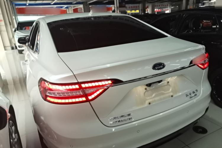 Used Ford Taurus 2019 EcoBoost 245 Premium Edition Rear Left 45 Deg