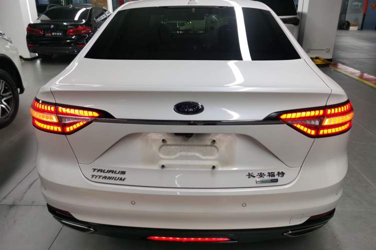 Used Ford Taurus 2019 EcoBoost 245 Premium Edition Rear