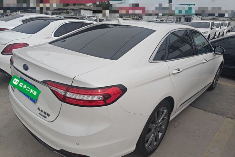 Used Ford Taurus 2019 EcoBoost 245 Premium Edition Rear Right 45 Deg