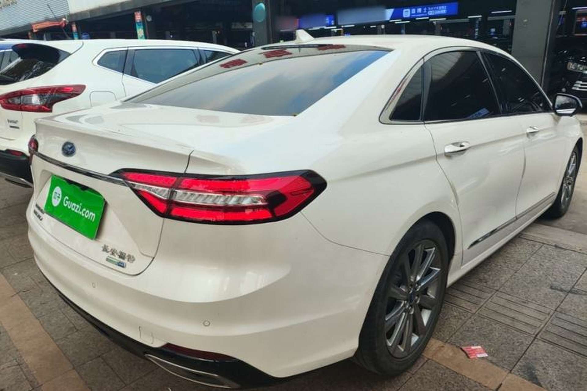 Used Ford Taurus 2019 EcoBoost 245 Premium Edition Rear Right 45 Deg