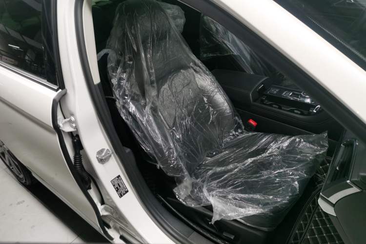 Used Ford Taurus 2019 EcoBoost 245 Premium Edition Right Front Seat
