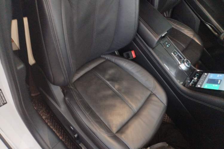 Used Ford Taurus 2019 EcoBoost 245 Premium Edition Right Front Seat