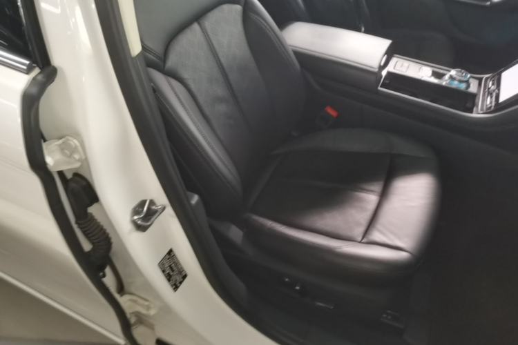 Used Ford Taurus 2019 EcoBoost 245 Premium Edition Right Front Seat