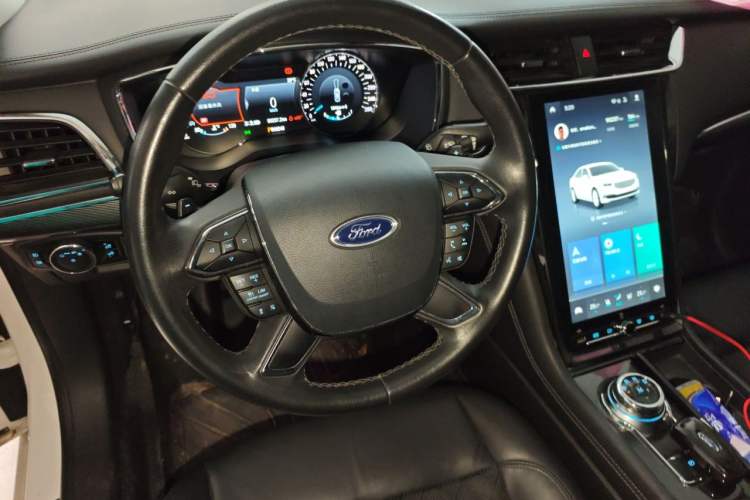 Used Ford Taurus 2019 EcoBoost 245 Premium Edition Steering Wheel