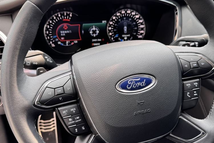 Used Ford Taurus 2019 EcoBoost 245 Premium Edition Steering Wheel