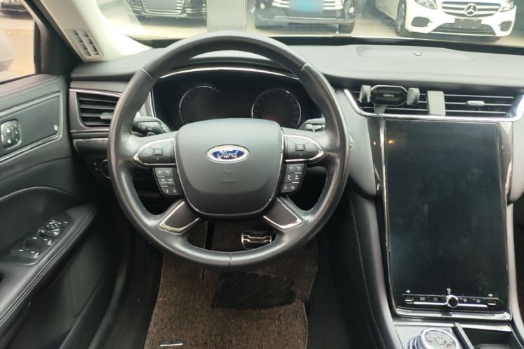Used Ford Taurus 2019 EcoBoost 245 Premium Edition Steering Wheel