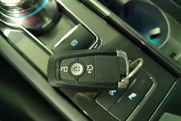 Used Ford Taurus 2019 EcoBoost 245 Premium Edition Vehicle Key