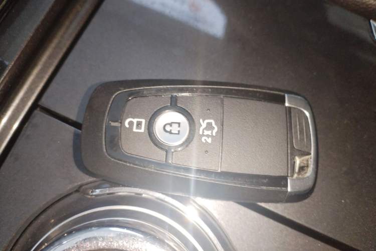 Used Ford Taurus 2019 EcoBoost 245 Premium Edition Vehicle Key