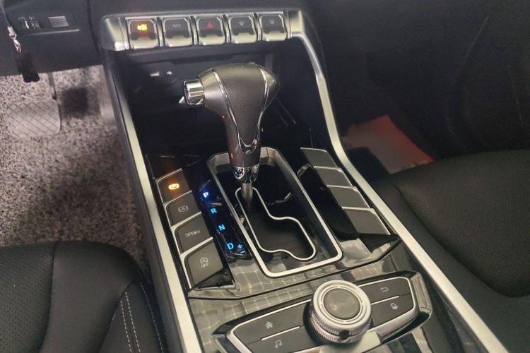 Used Ford Territory 2019 EcoBoost 145 CVT Platinum Edition China VI compliant Gear Lever