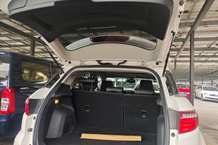 Used Ford Territory 2019 EcoBoost 145 CVT Platinum Edition China VI compliant Trunk