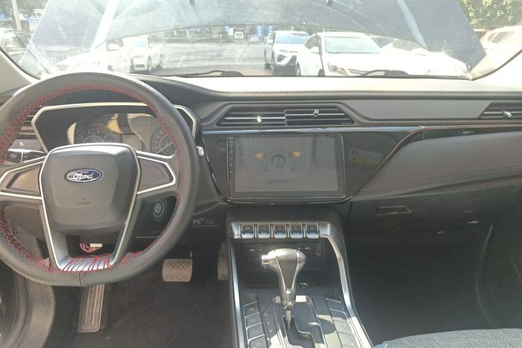 Used Ford Territory 2019 EcoBoost 145 CVT Elite Model China VI Standard Audio And AC Panel